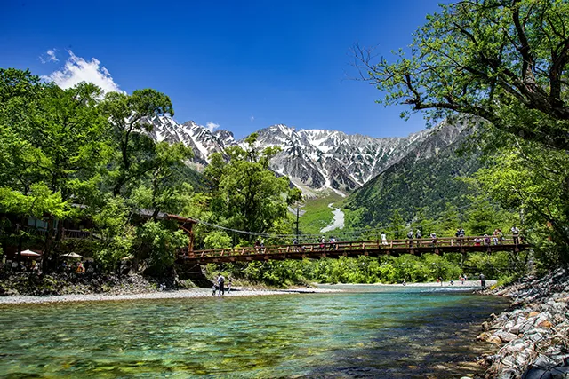 上高地 河童橋（イメージ）