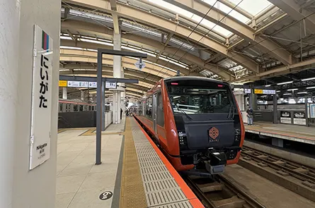 海里　新潟駅停車中