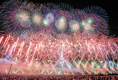 大曲の花火（イメージ） 写真提供：秋田県大仙市