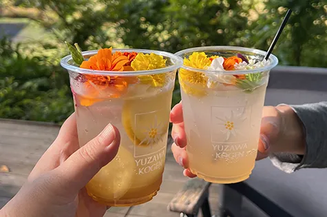 フラワーレモネードとフラワーサングリアでカンパイ♪