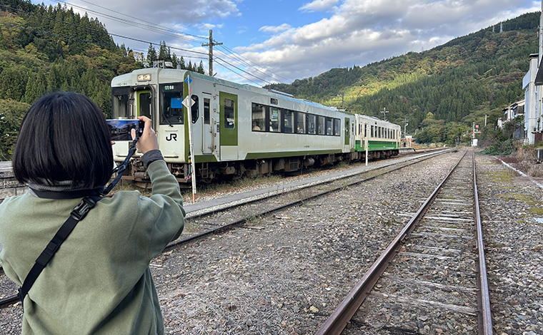 「只見線」都会では決して味わえないゆったりとした時間、絶景、地元の方々とのふれあいを一度に楽しめます！