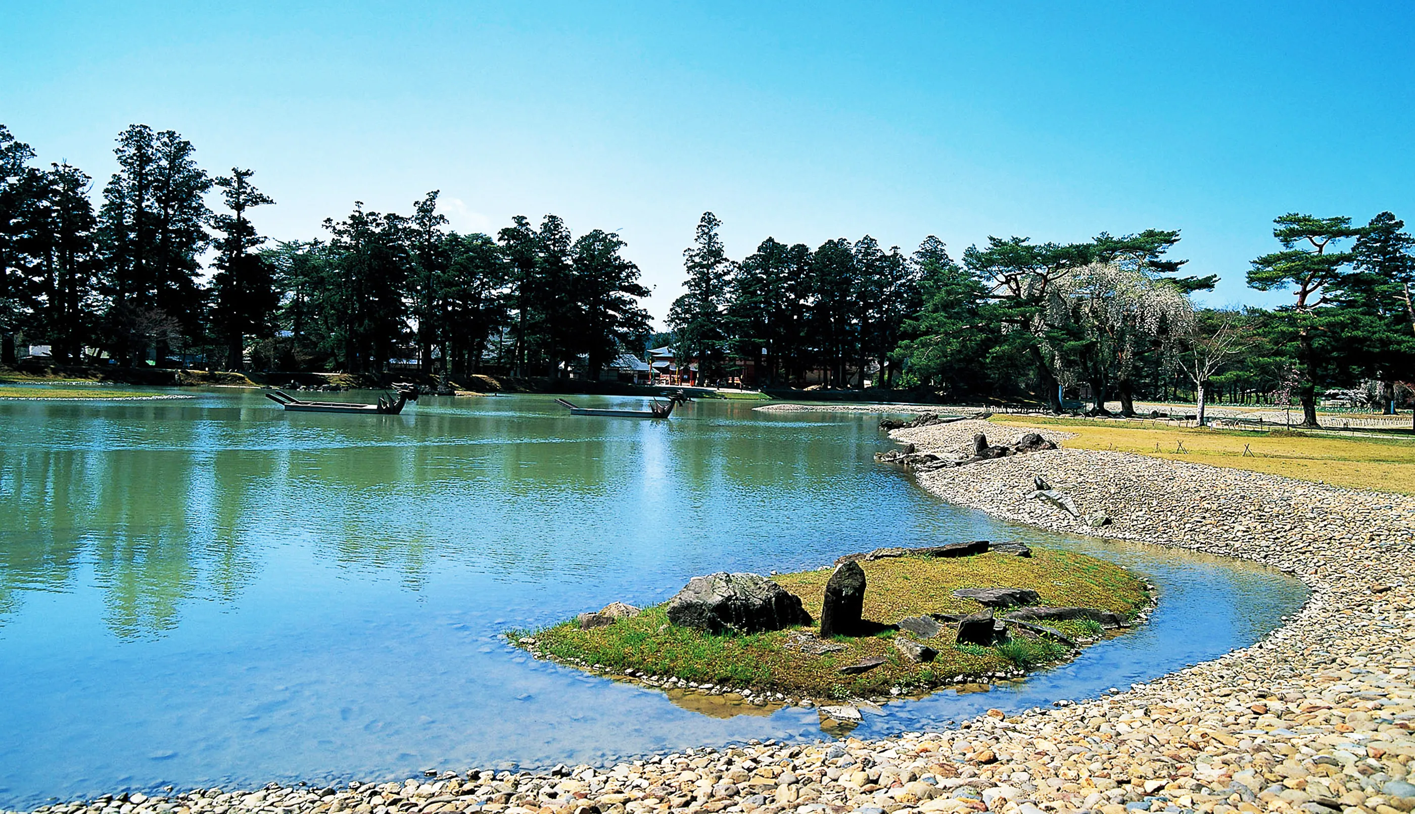 極楽浄土の顕現。「平泉」｜東北旅行・鉄道で行く、東北の旅｜日本の旅